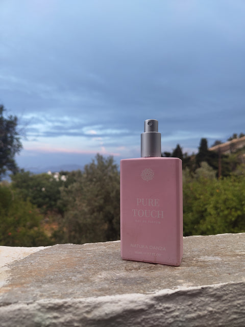 Φθινοπωρινή Φινέτσα: Άρωμα Πούδρας Pure Touch της NATURA DANZA