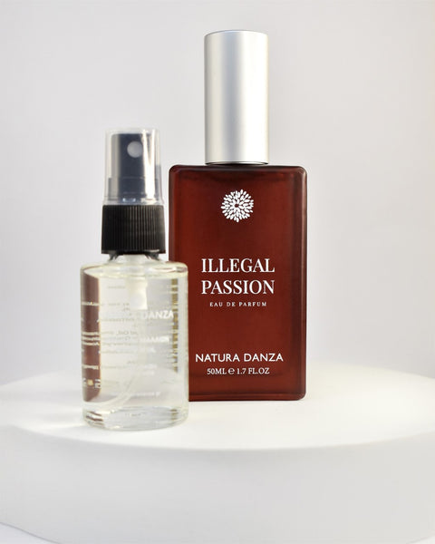 Σετ με άρωμα Ξυλώδες και Unisex ILLEGAL PASSION Άρωμα 95ml και Ξηρό Λάδι Μαλλιών - NATURADANZA