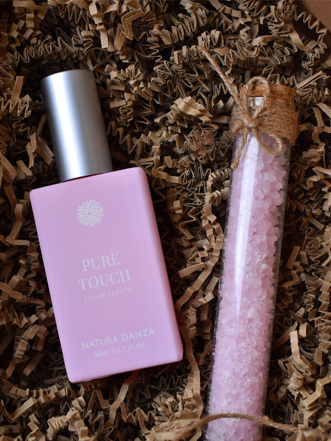 Σετ με άρωμα Πούδρας Pure Touch: Άρωμα 50ml και Άλατα Μπάνιου 65gr