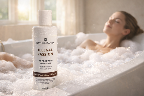 αφρόλουτρο Illegal Passion NATURA DANZA σε μπανιέρα με πρωινό φυσικό φως.